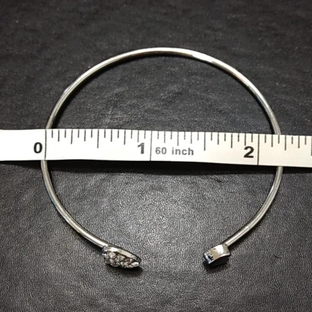 Child's silver tone heart bangle bracelet 7